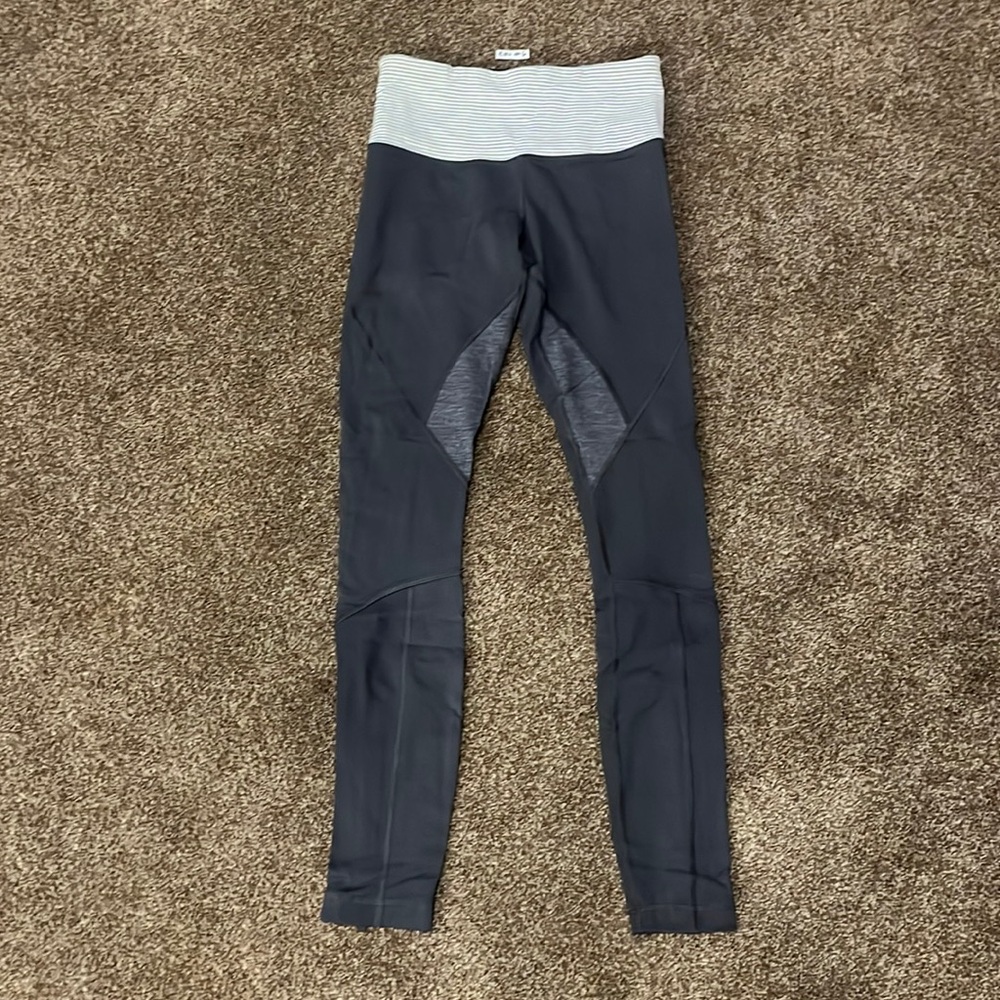Lululemon leggings. Size 4. Great condition
